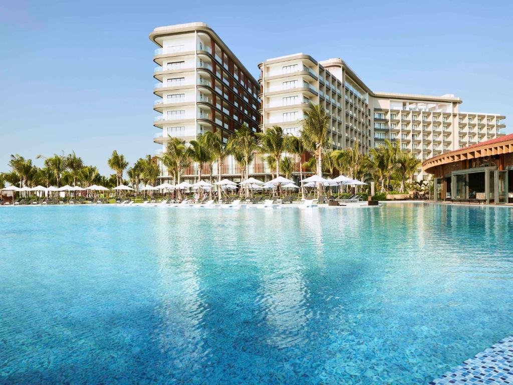 Mövenpick Resort Waverly Phú Quốc